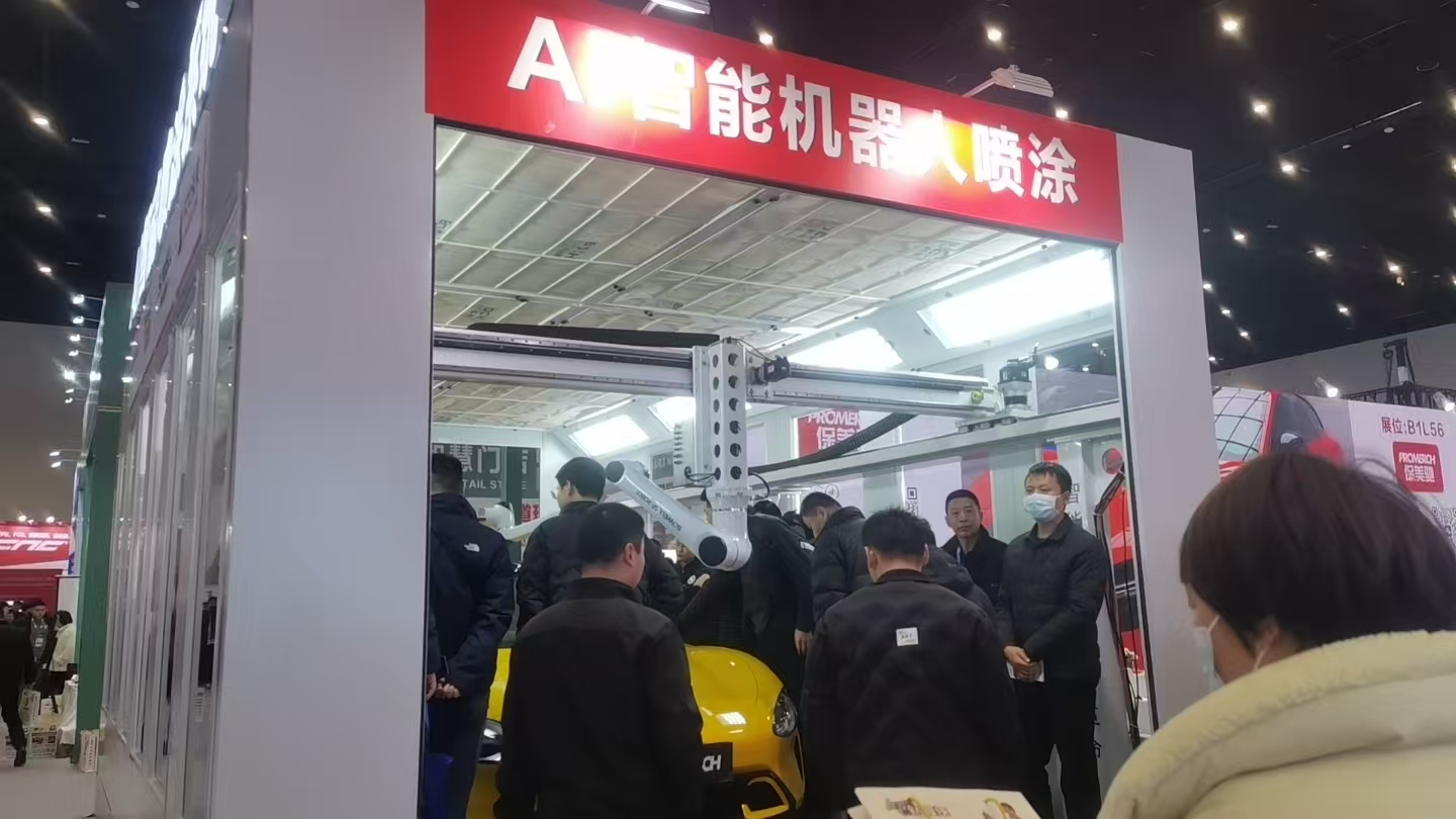 索威爾噴涂機器人亮相北京展會，現場人氣爆棚，科技感滿滿